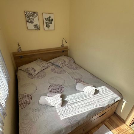 Apartmani Dora I Kati Orebic Exterior photo