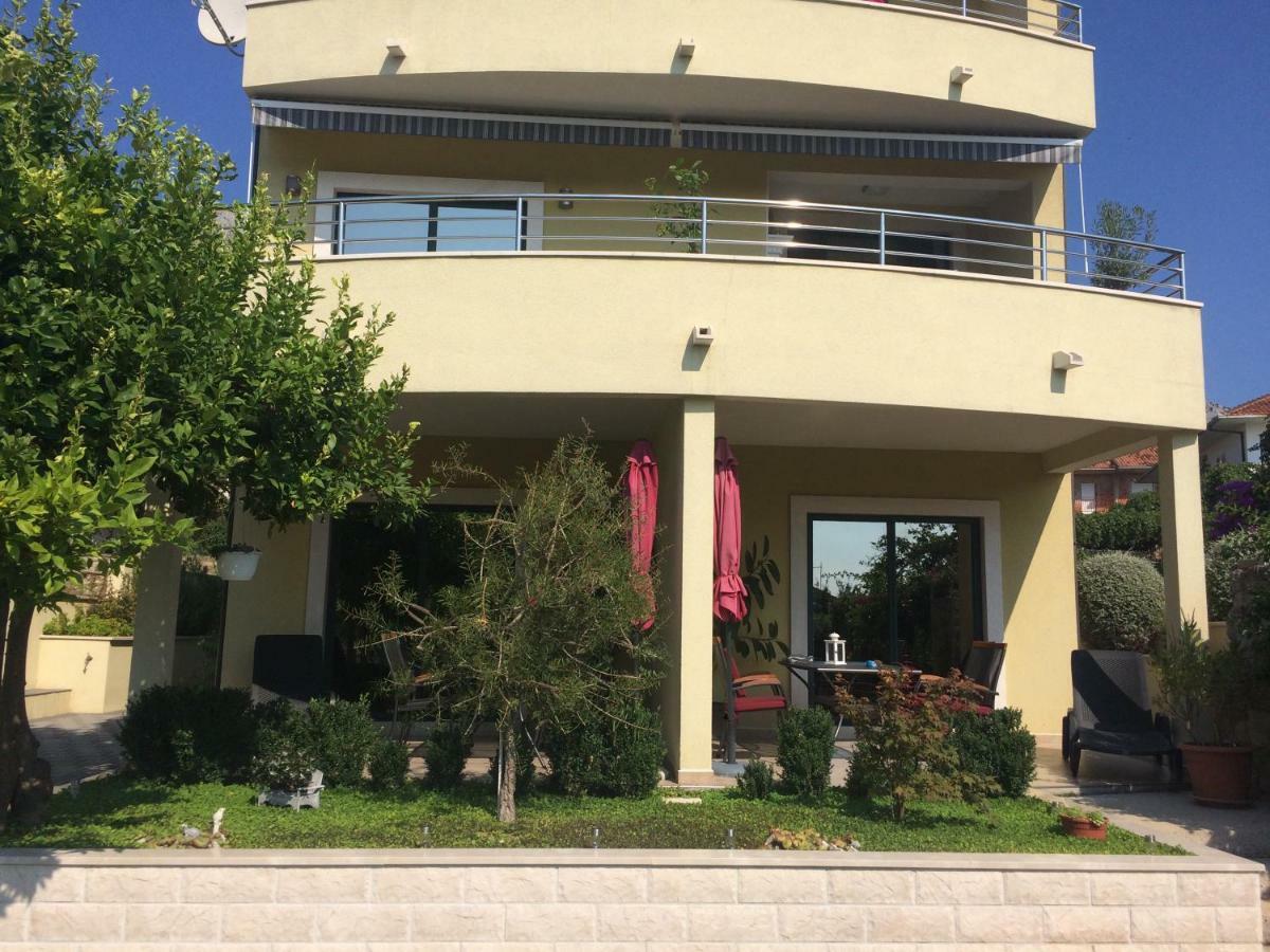 Apartmani Dora I Kati Orebic Exterior photo