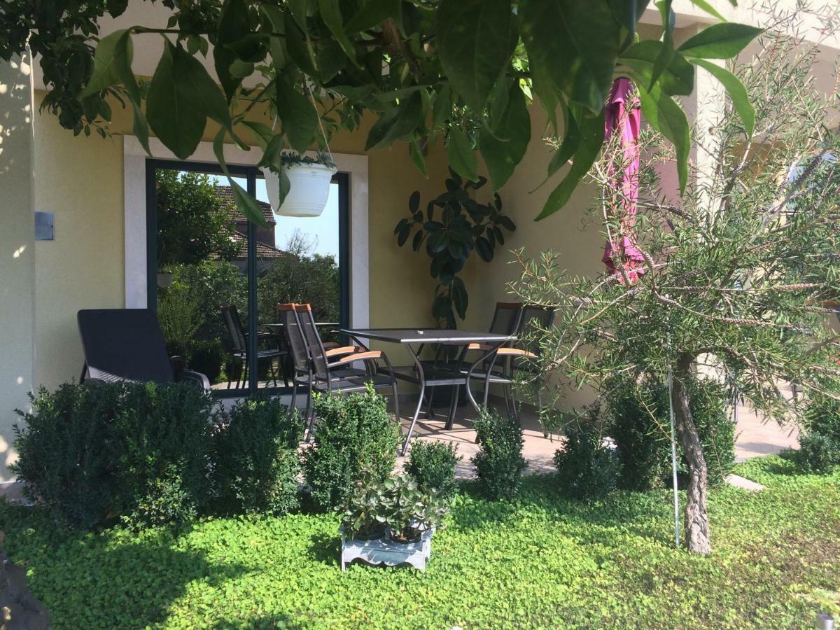 Apartmani Dora I Kati Orebic Exterior photo